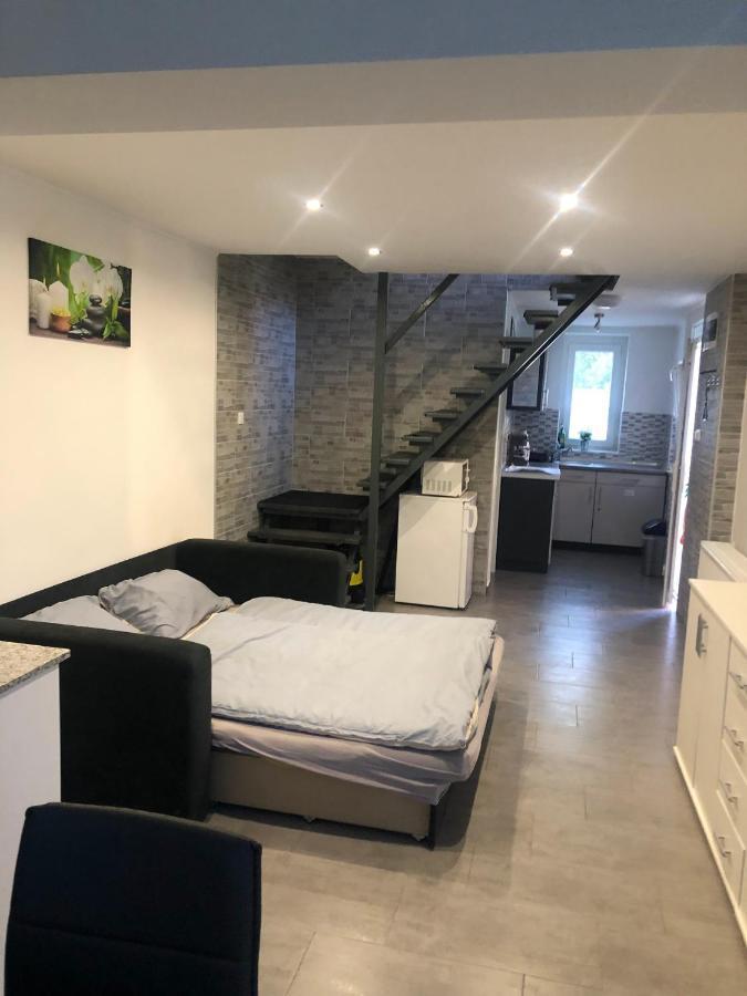 Heni Apartment Bük Buitenkant foto