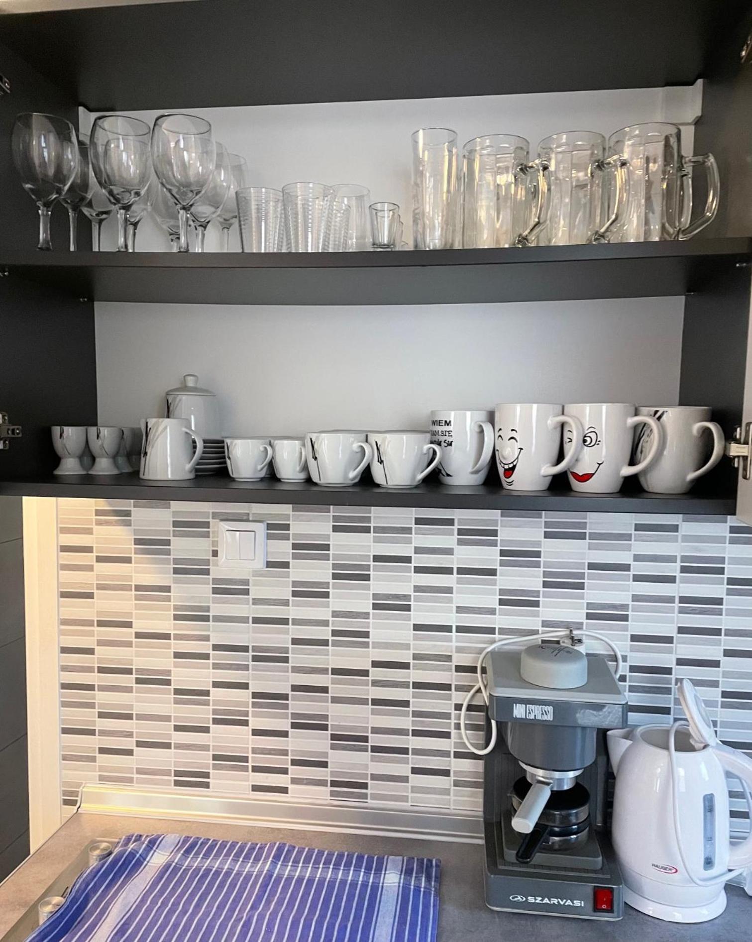 Heni Apartment Bük Buitenkant foto