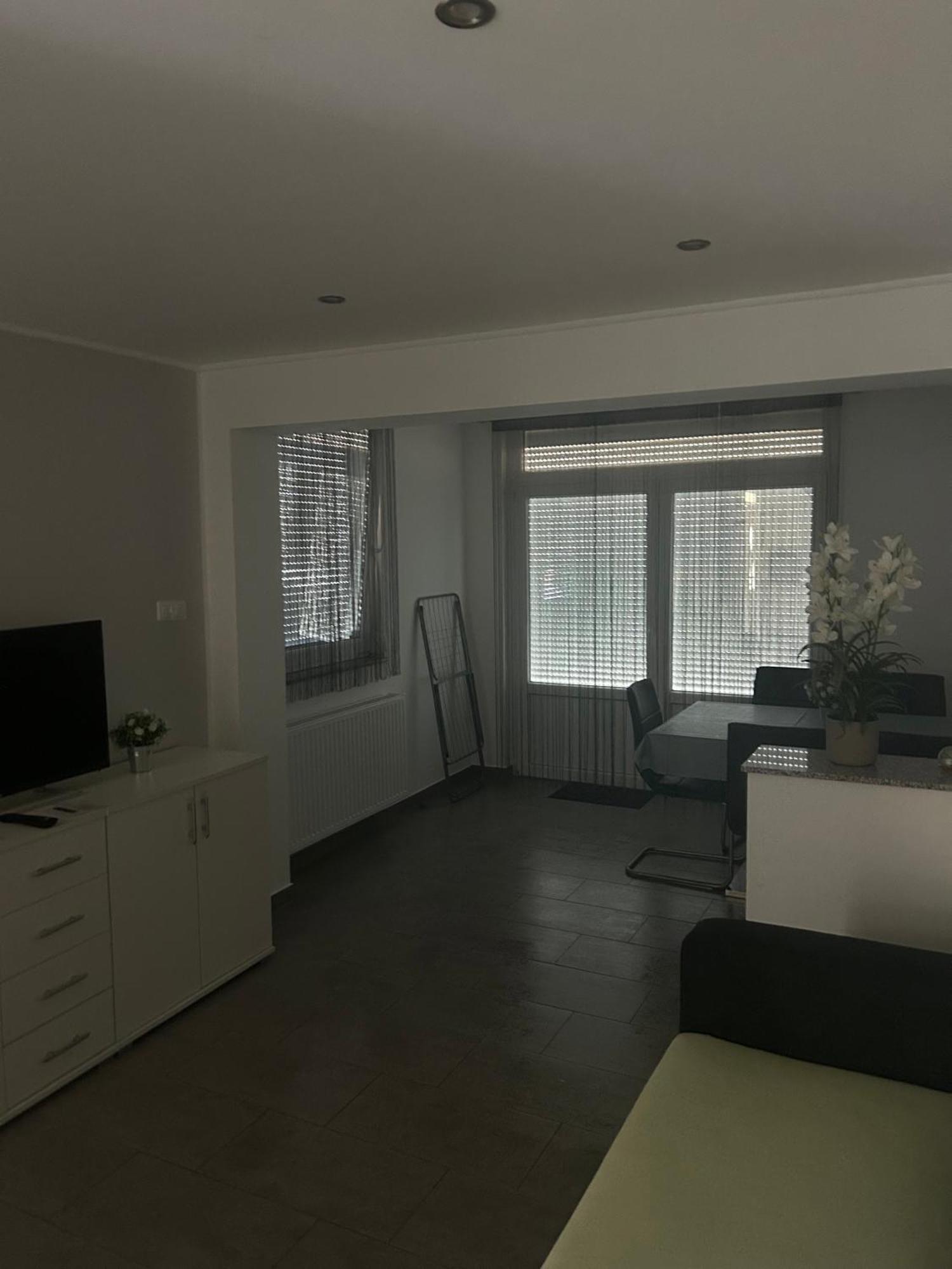Heni Apartment Bük Buitenkant foto